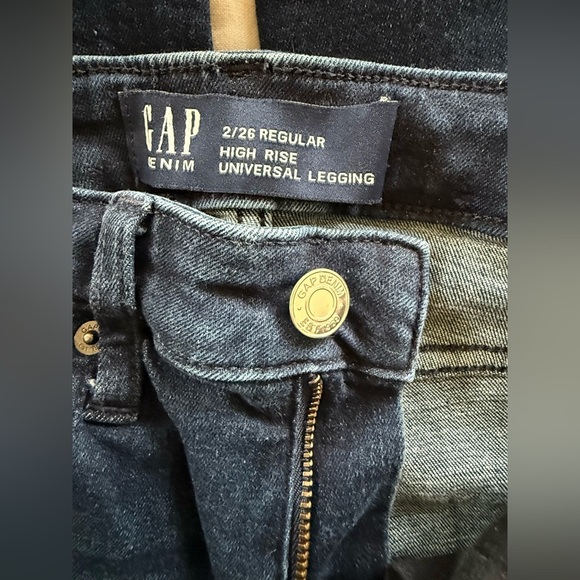 GAP High Rise Universal Legging Jeans – Size 2/26 Regular - Picture 3 of 5